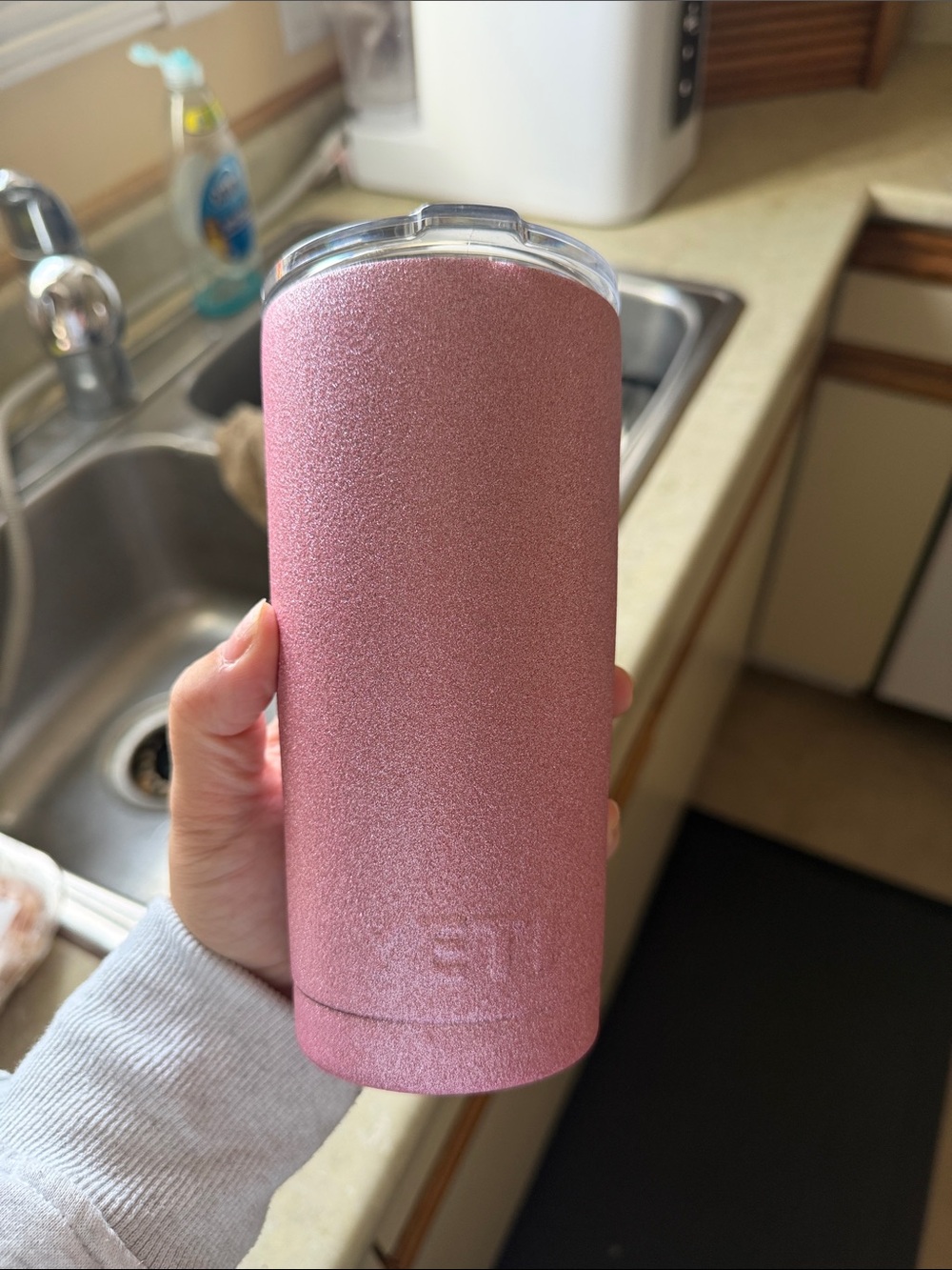 Yeti Glitter Pink 20oz Tumbler with Clear Lid